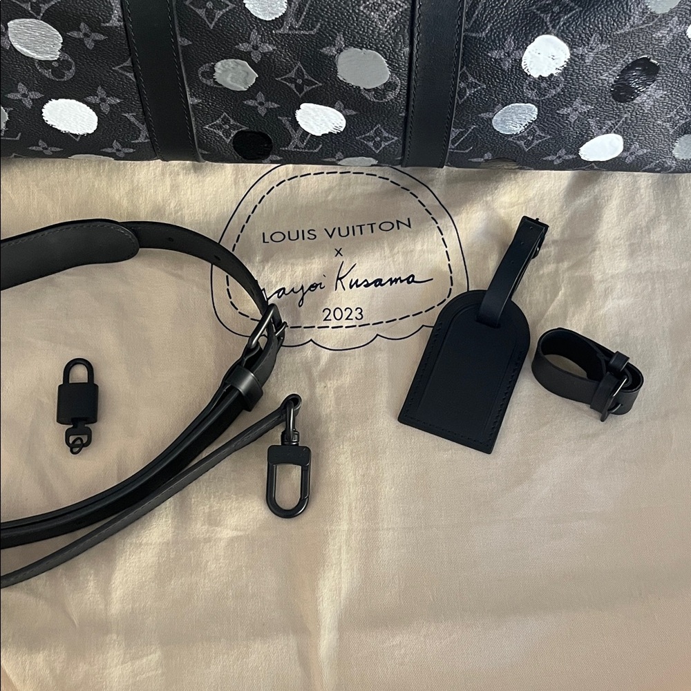 Louis Vuitton Yayoi Kusama 55 Keepall Monogram Black and Silver Duffel Bag - Picture 2 of 14
